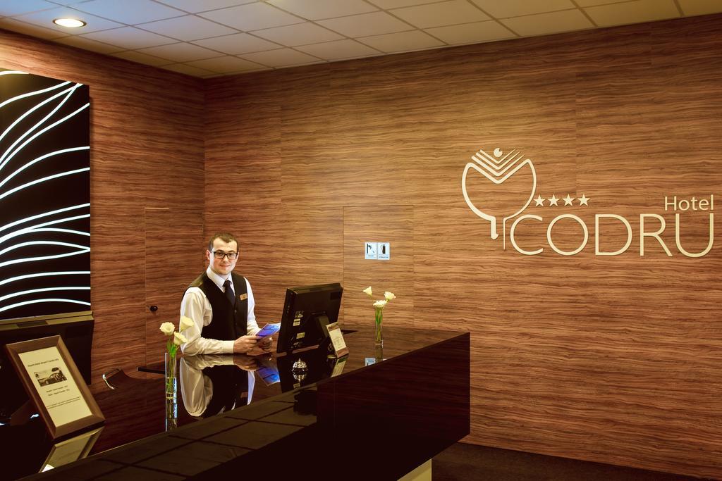 Codru Hotel Chisináu Exterior foto