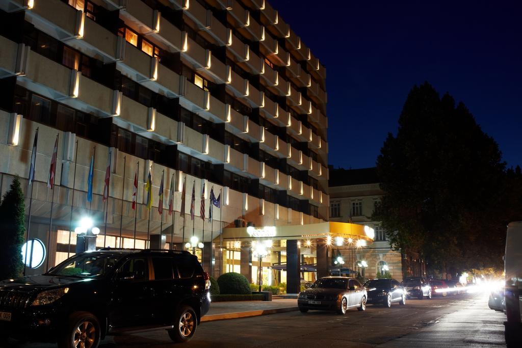 Codru Hotel Chisináu Exterior foto