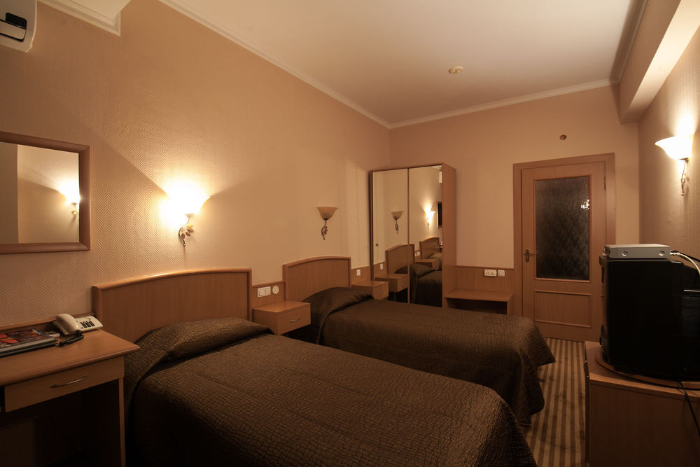Codru Hotel Chisináu Habitación foto
